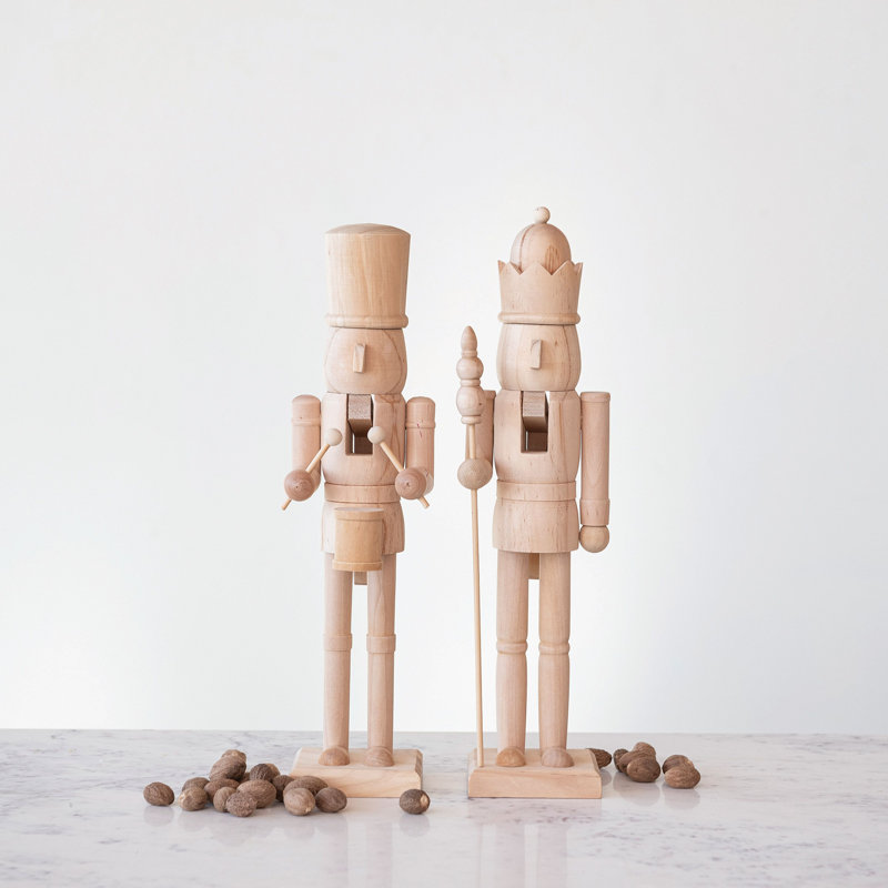 Sculpture en bois casse-noisette