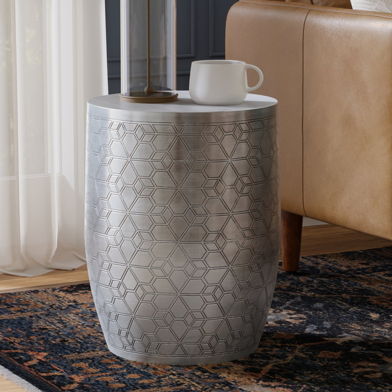 Table d'appoint ronde en métal avec motif gravé 15 po Odom