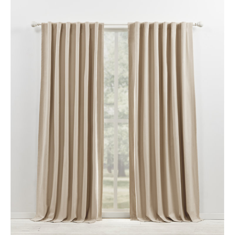 Lauren Ralph Lauren, 52 po x 108 po, Rougir