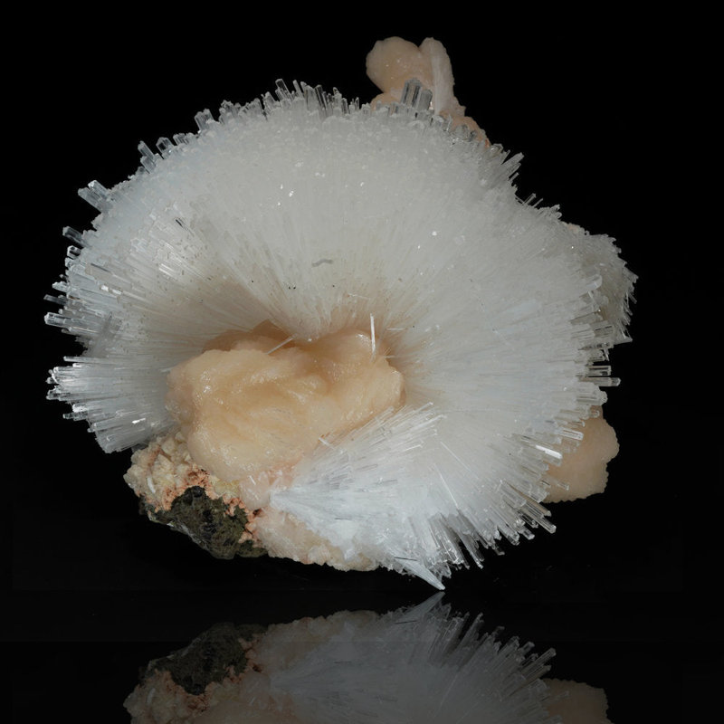 Scolecite and Stilbite From Pune, India