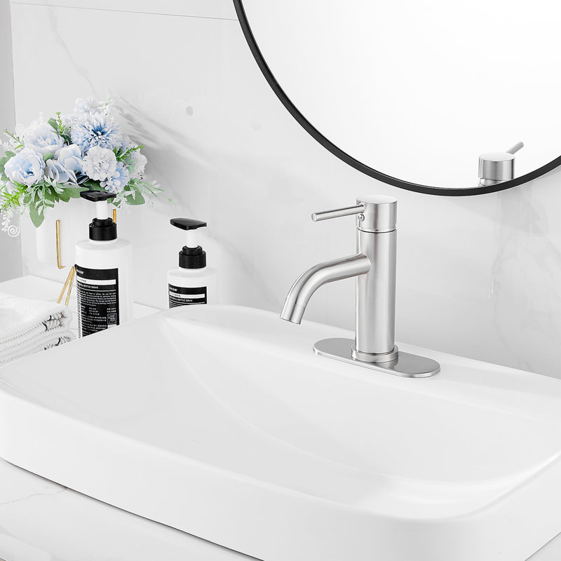 Single-handle Bathroom Faucet with Drain Assembly, Nickel