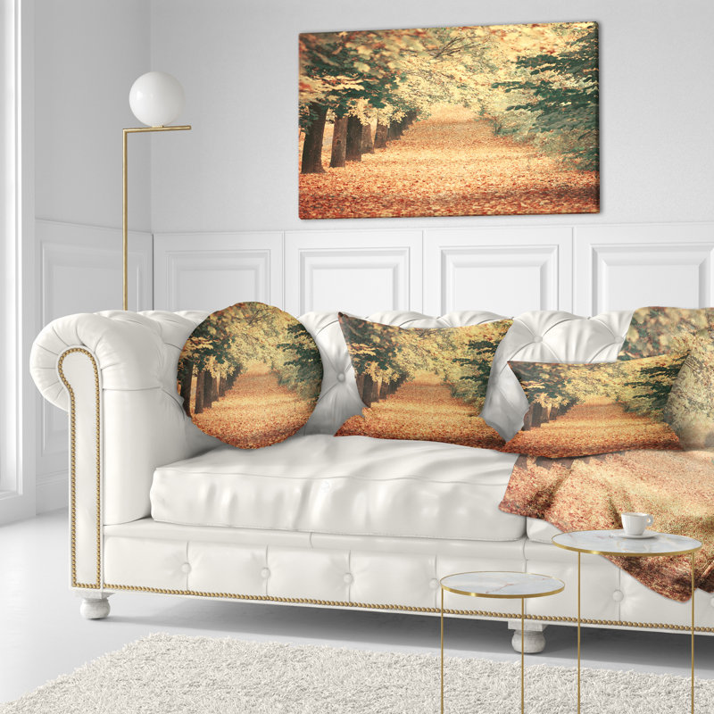Coussin de forêt d’automne avec parcours lombaire