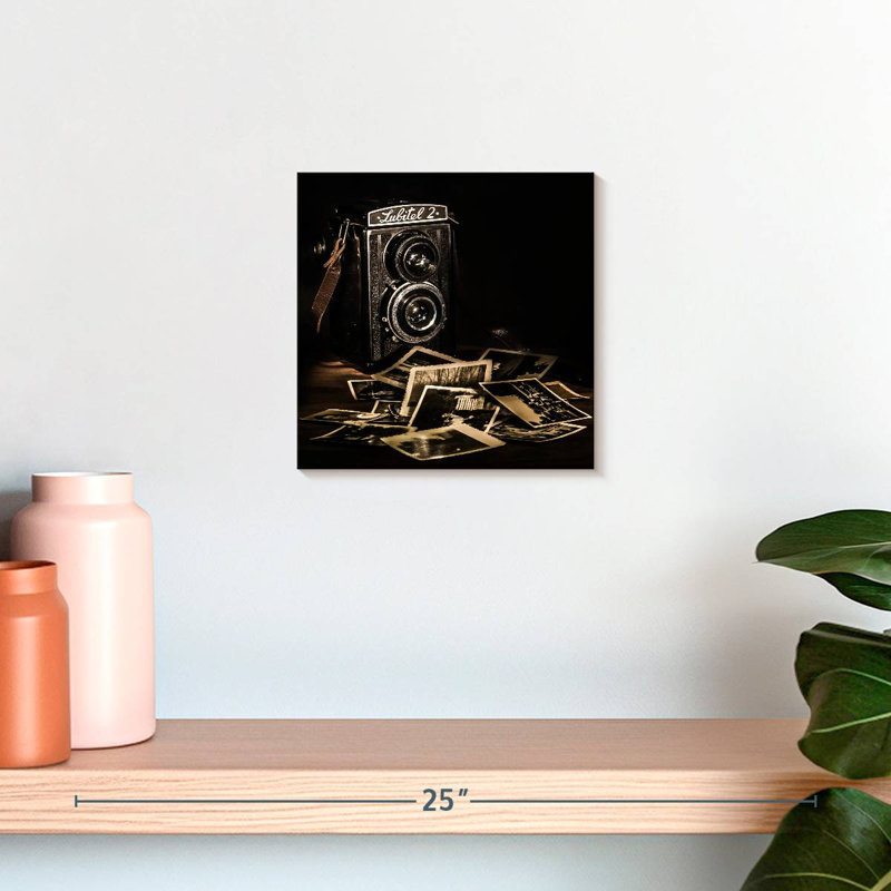 Photographie d'un appareil photo Senne Lubitel 2, H 10 po x l 10 po