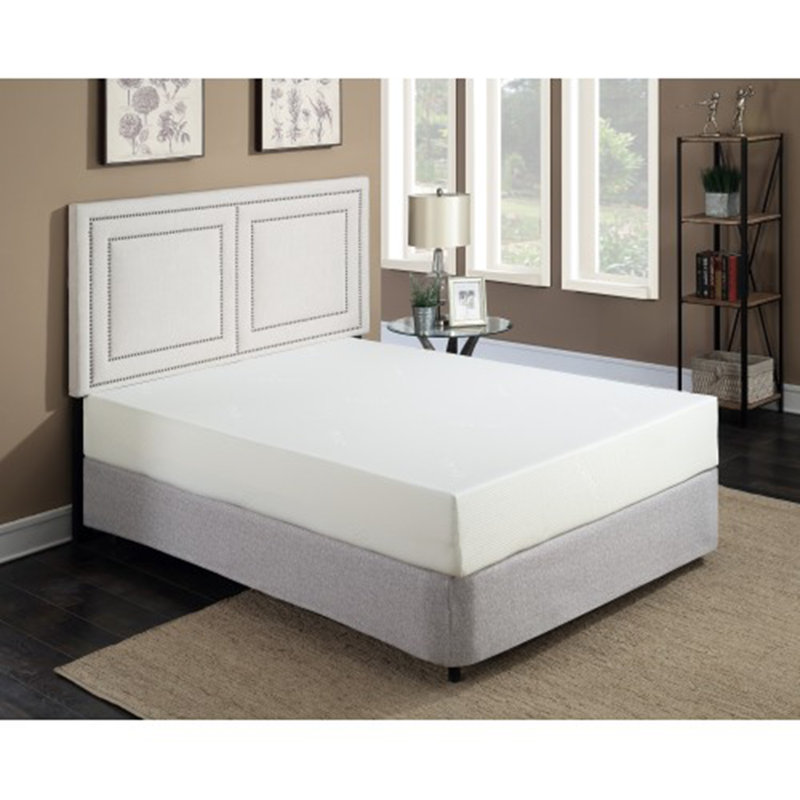 Super Plush 10" Medium Gel Memory Foam Cal King Mattress in a Box with Aloe Vera Cover