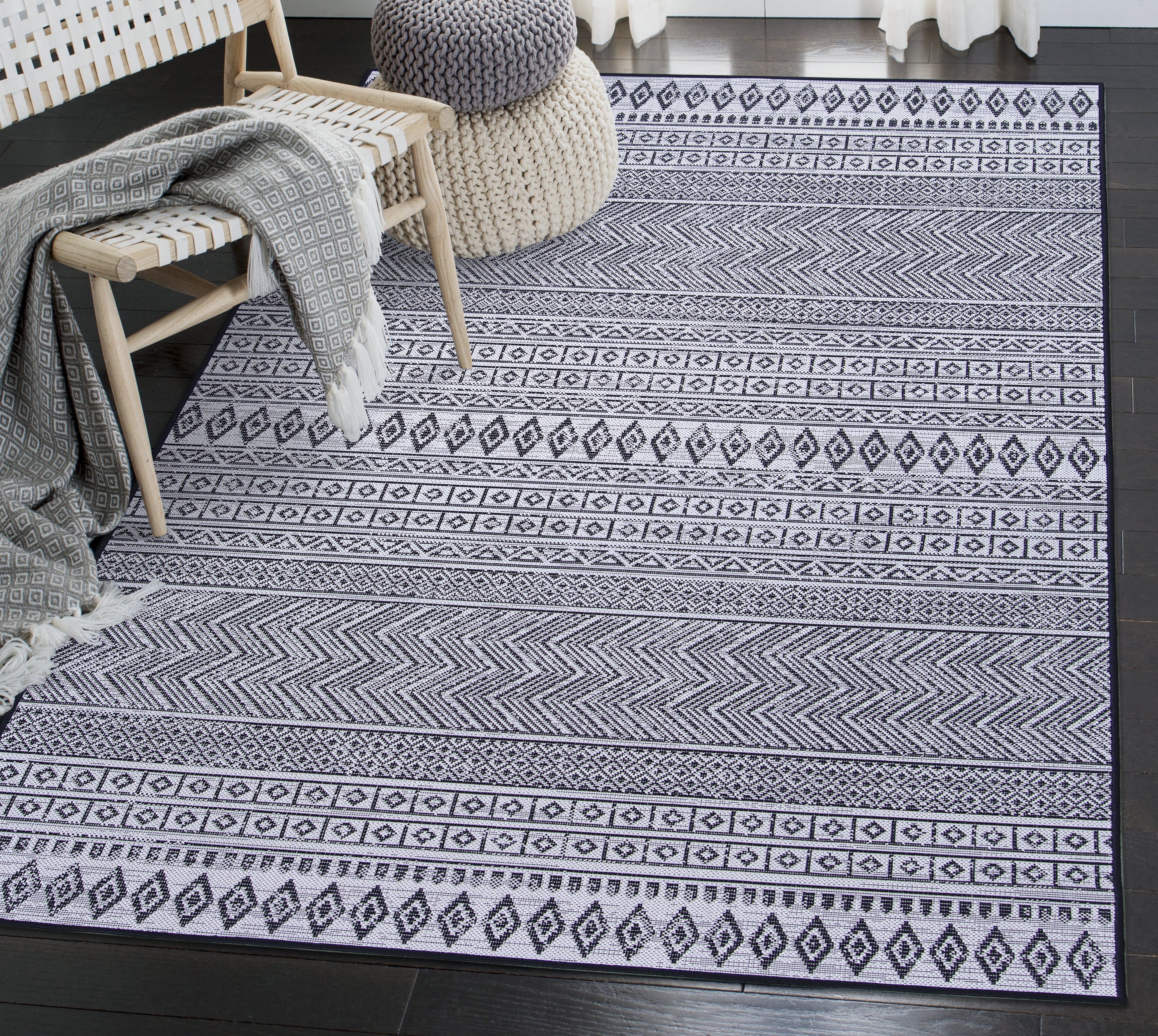 Eoutide Rugs Union Rustic Kawehi Indoor / Outdoor Area Rug & Reviews - Wayfair Canada