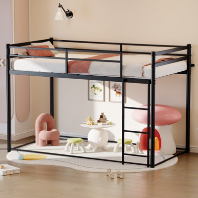 Lit simple mezzanine bas pour enfants et adolescents, structure en métal robuste avec espace de jeu sous le lit de 36,3 po, échelle rembourrée, barrière de sécurité complète de 10,9 po, capacité de 330 lb, sans sommier, noir