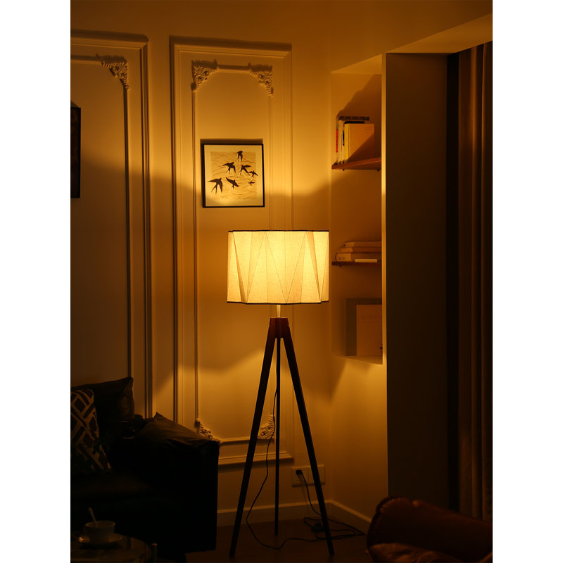 Lampe sur pied en tissu de PVC et en bois d'hévéa de style chinois rétro
