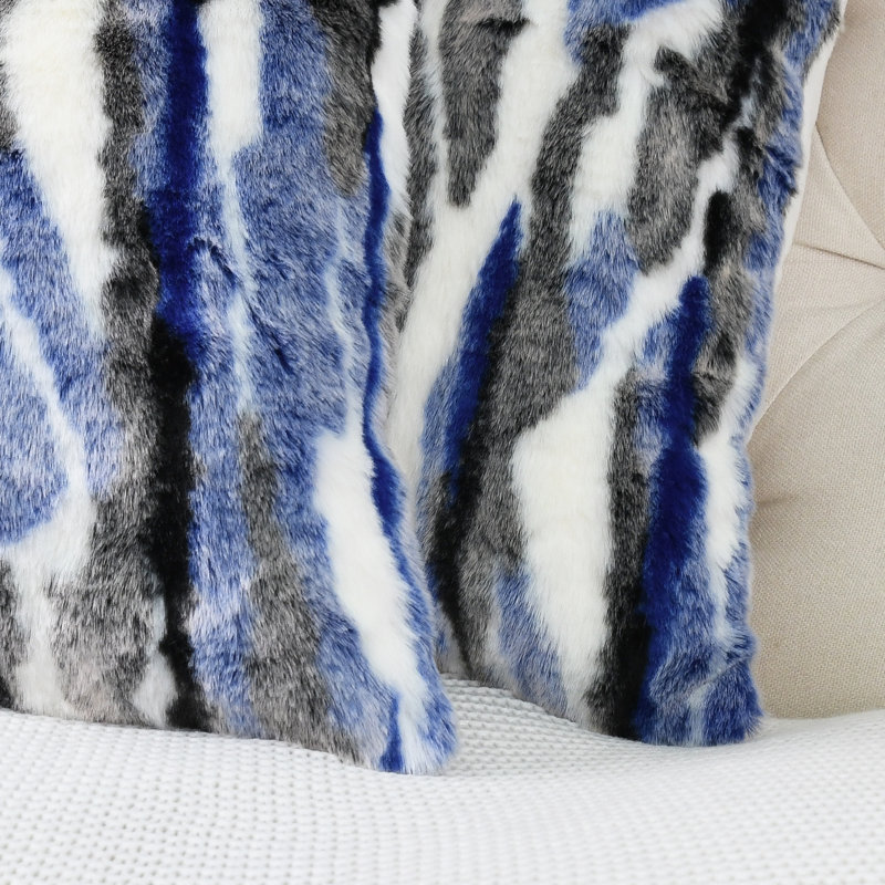 Housse de coussin multicolore en fausse fourrure Euro, Bleu, 20 po x 20 po