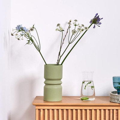 Nellija Ceramic / Porcelain Table Vase