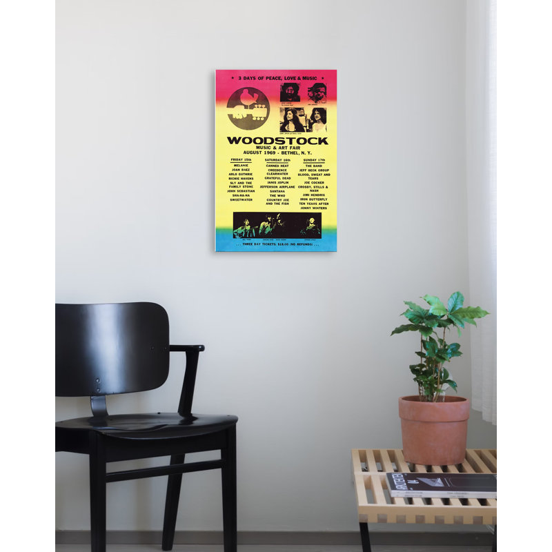 Woodstock - alignement de publicités sur papier, H 23,5 po x l 16,5 po x P 0,1 po