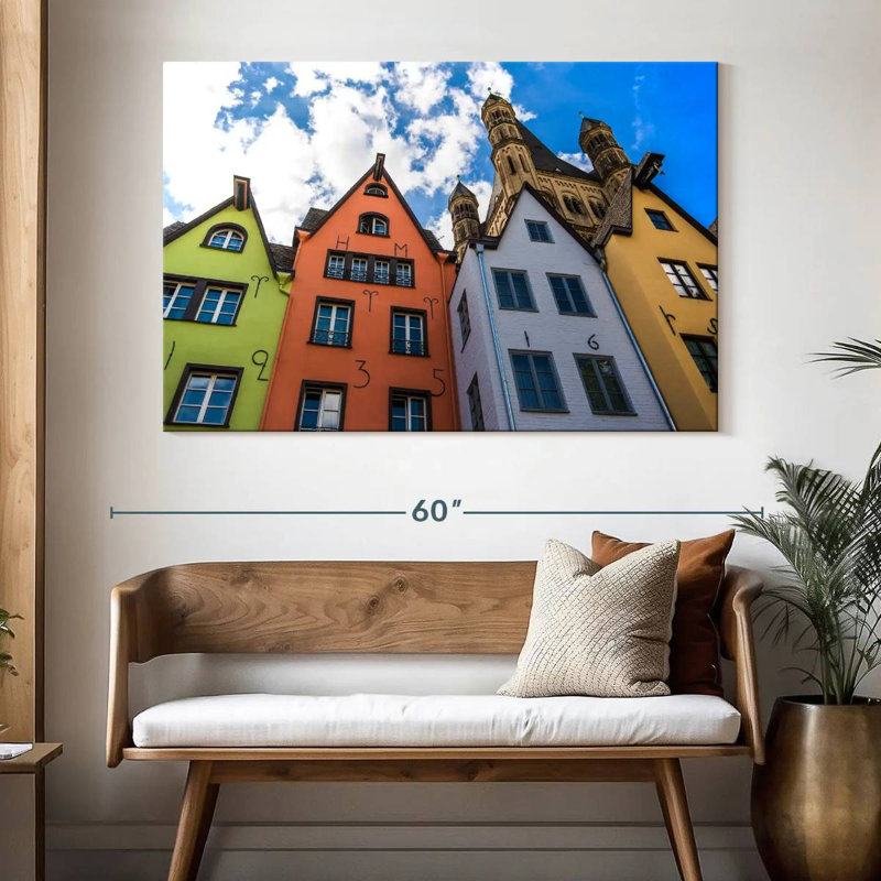 Cologne Townhouses, H 34 po x l 51 po