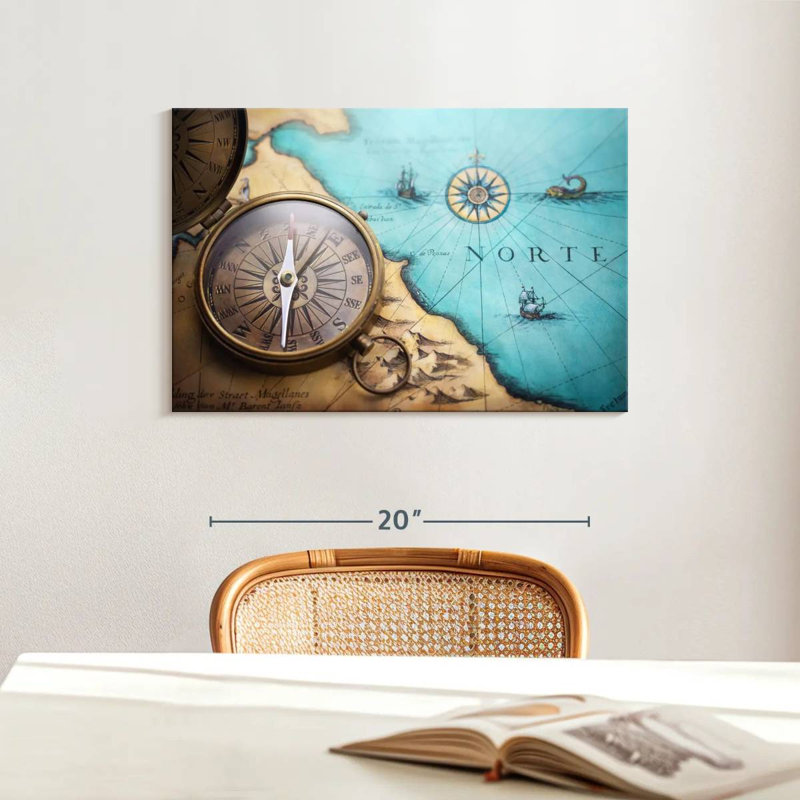 Antique style compass Aletra, H 16 po x l 24 po