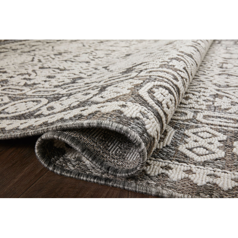 Paier Geometric Pebble/Ivory Indoor/Outdoor Area Rug, Rectangle 7'10" x 10'10"