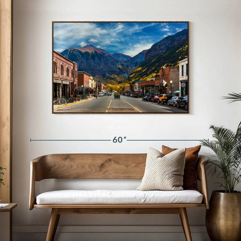 Petite ville de Telluride, 46 po x 31 po, Cadre flottant noyer