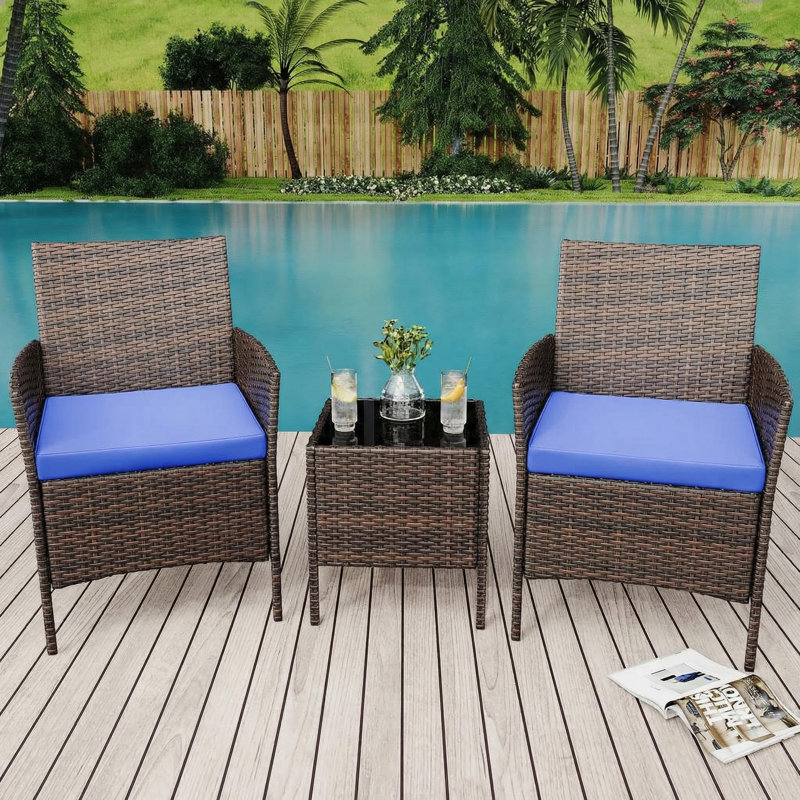 Ensemble de conversation de patio 3 pièces en rotin avec 2 chaises rembourrées en osier et une table basse pour le jardin
