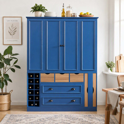 Grand meuble de rangement de cuisine avec solutions de rangement multifonctionnelles et fonctionnalités intégrées