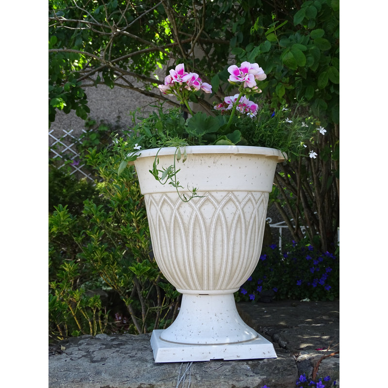Valenti Urn Planter