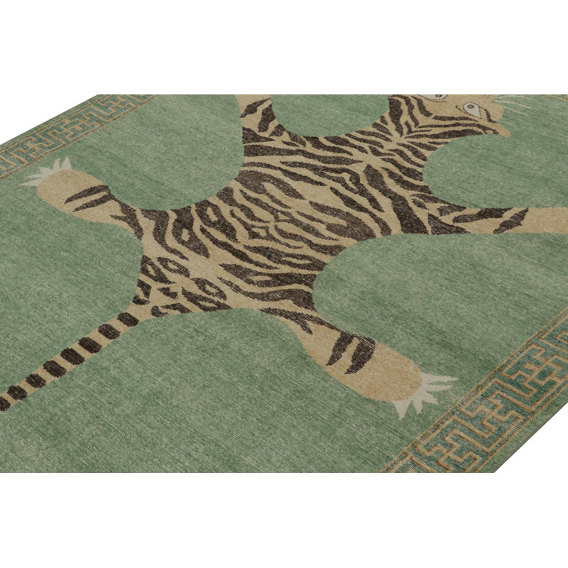Distressed Homage Hand Knotted Wool Animal Print Area Rug, Rectangle 8' x 10'
