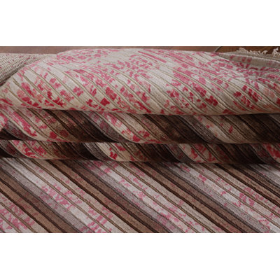 Tapis rayé rose 7 x 9