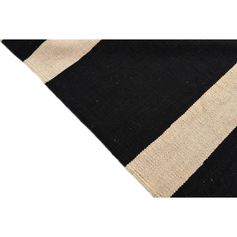 Noor Black and White Rug