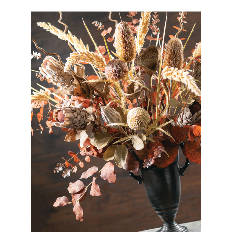 Banksia Arrangement