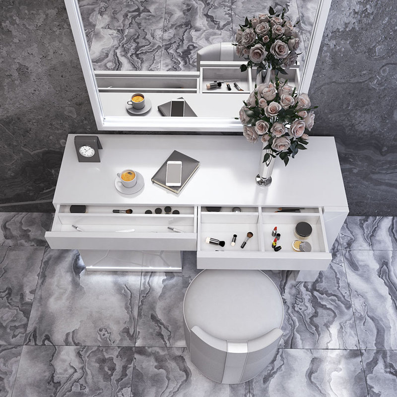 Loughran Vanity, High Gloss