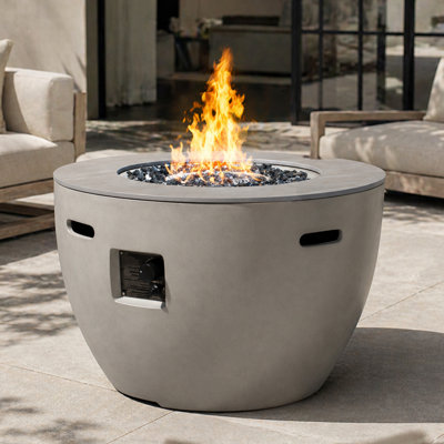 Foyer de table d'extérieur au propane 24 po x l 36 po
