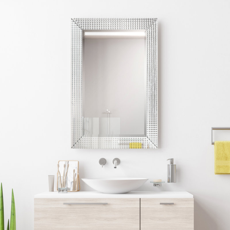 Miroir décoratif biseauté Patric Barratt, H 36 po x l 24 po