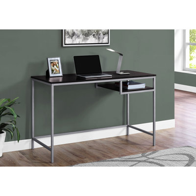 Bureau contemporain avec espace de travail pour ordinateur portable, stratifié brun de 48 po, pieds en métal gris, bureau d'ordinateur avec rangement ouvert pour la maison, espace de travail, design industriel moderne avec poste de travail