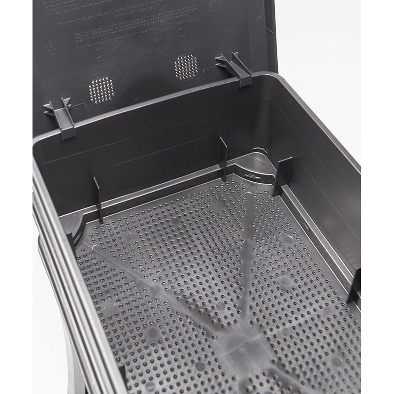 20 Gallons Plastic Worm Bin with Latching Lid