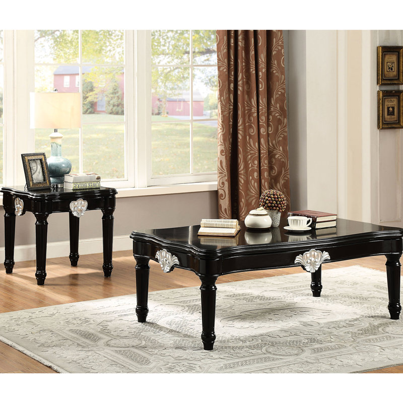 Table de bout noire avec pieds carrés et structure en bois de peuplier pour les pieds de table