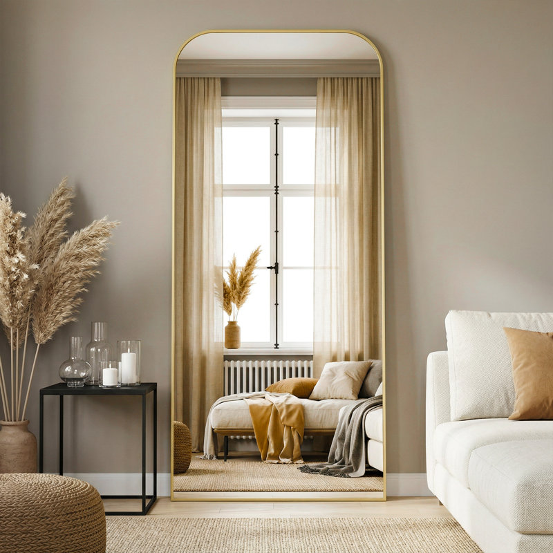 Miroir surdimensionné arqué en métal surdimensionné, Doré, 76 po x 34 po