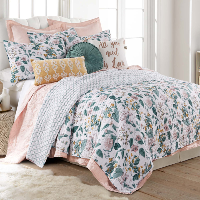 Verity Teal King Quilt Set