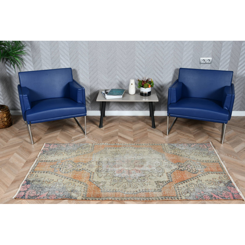 Tapis turc rétro tissé à la main, idéal pour ajouter une touche d'authenticité à votre espace de vie
