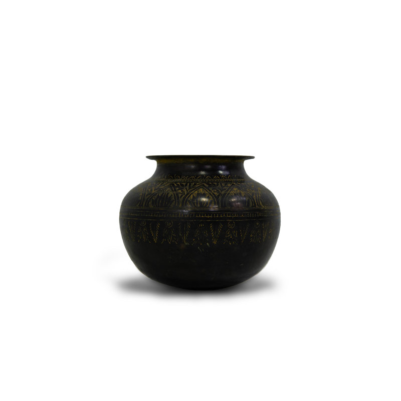 Vase en pot avec arabesque végétale