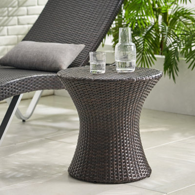 Table d'appoint en osier sans assemblage