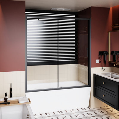 Porte de douche coulissante simple de 62 po de hauteur avec verre trempé transparent de 1/5 po, cadre noir, poignée en acier inoxydable, conception imperméable, options de disposition flexibles de 60 W pour la salle de bain,