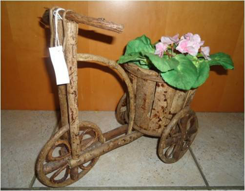Romney Wood Statue Planter