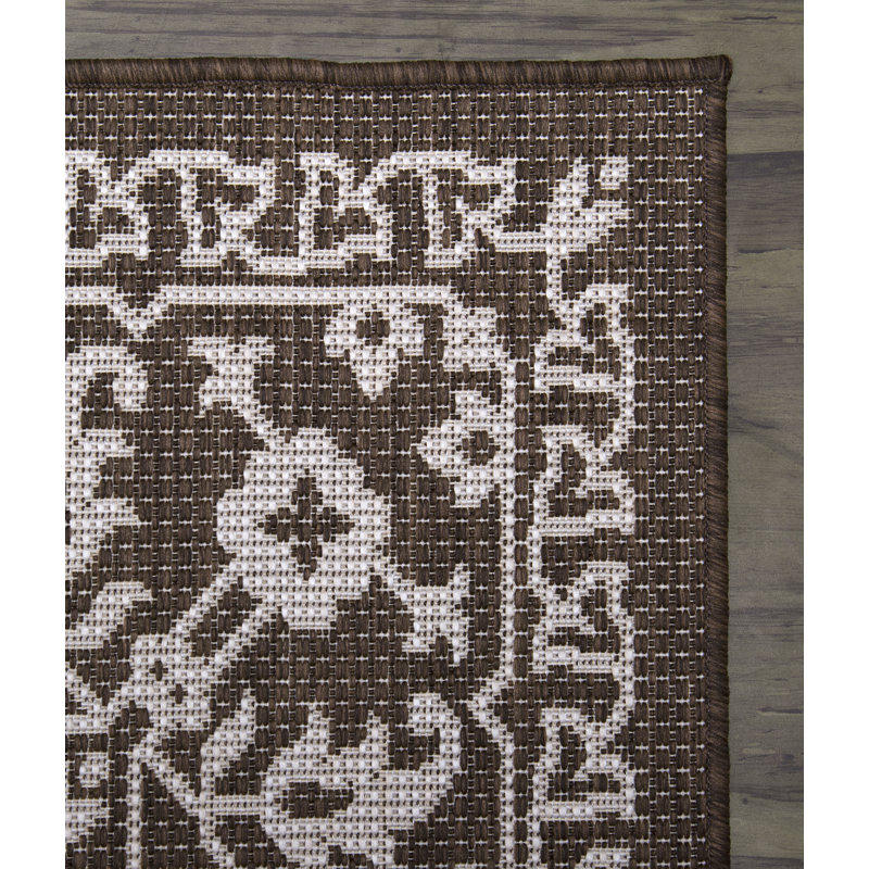 Tapis d'intérieur / extérieur brun / crème 6 pi 6 po x 9 pi Mikenzie