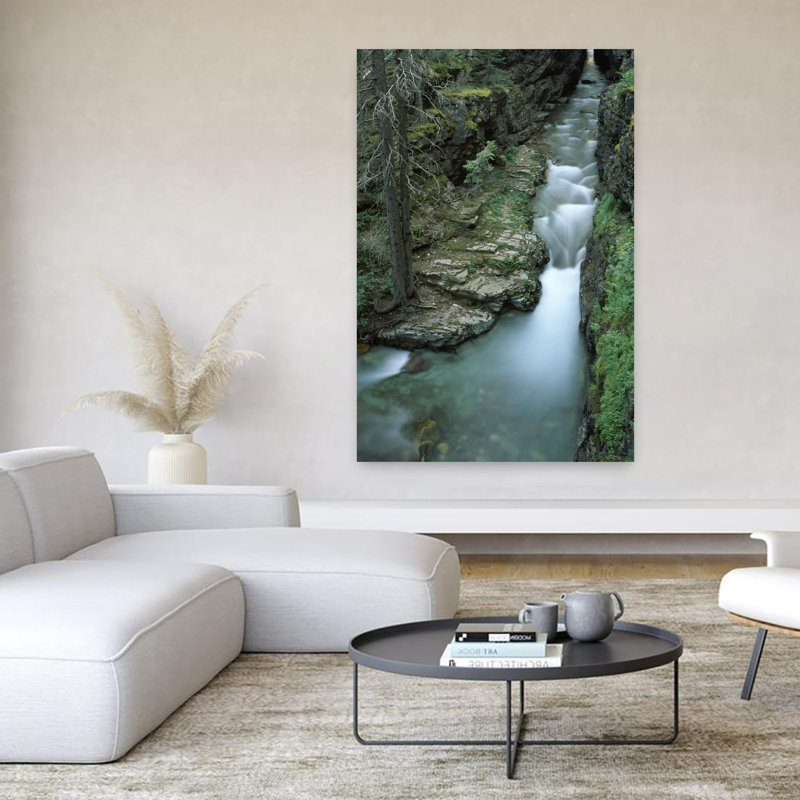 Vue en plongée d'une cascade, Mont Timpanogos, Montagnes Wasatch, Utah, États-Unis, paysage contemporain abstrait, art