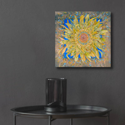 «Golden Flower» par Sharon Pitts