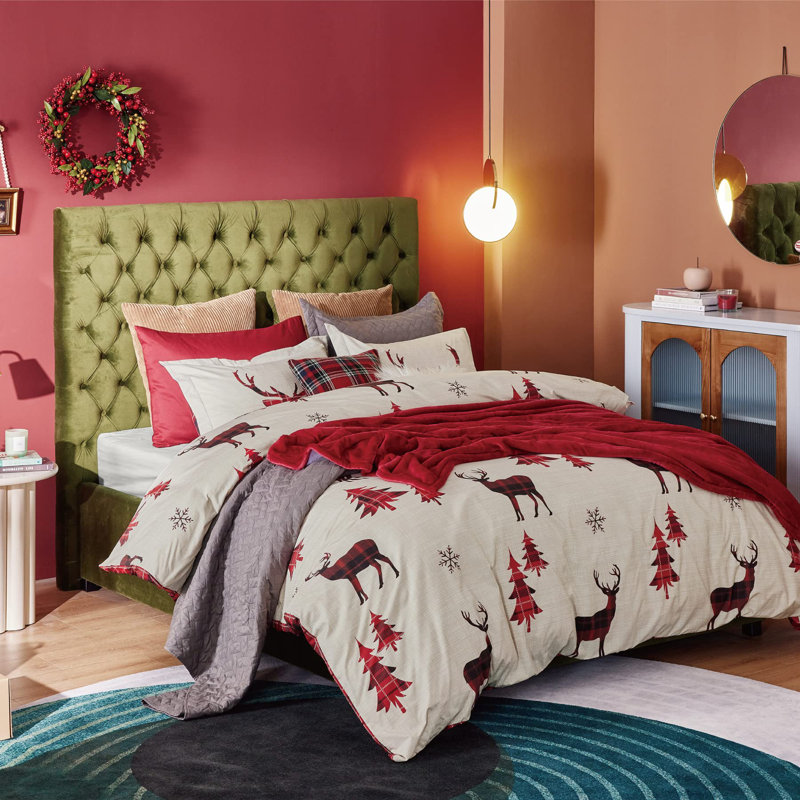 Holiday Vibe for Your Home Bedsure Holiday Christmas Duvet Cover, Reindeer, Queen Duvet Cover + 2 Standard Shams