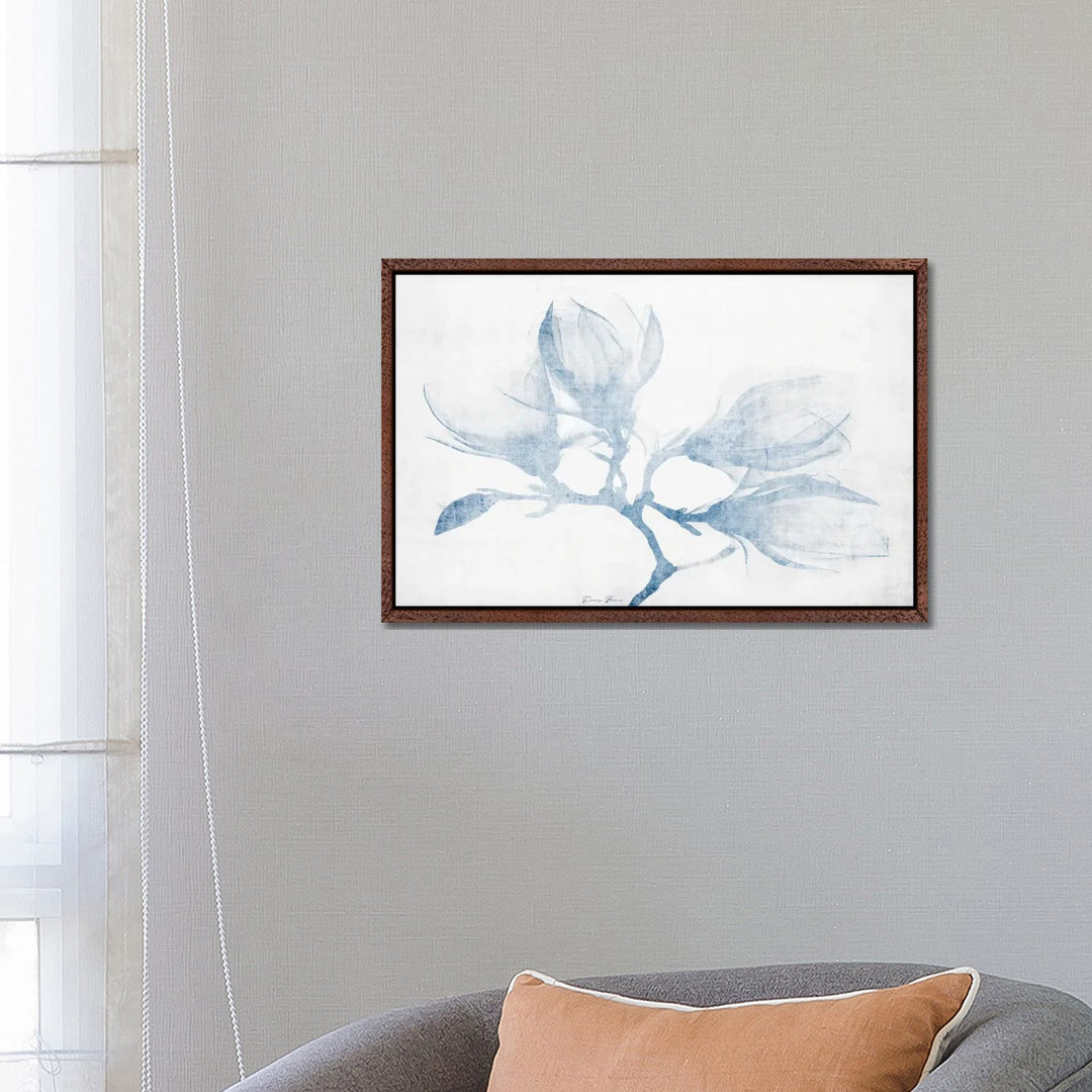 Floral Study von Denise Brown - Galerie-verpackte Leinwand Giclée auf Leinwand