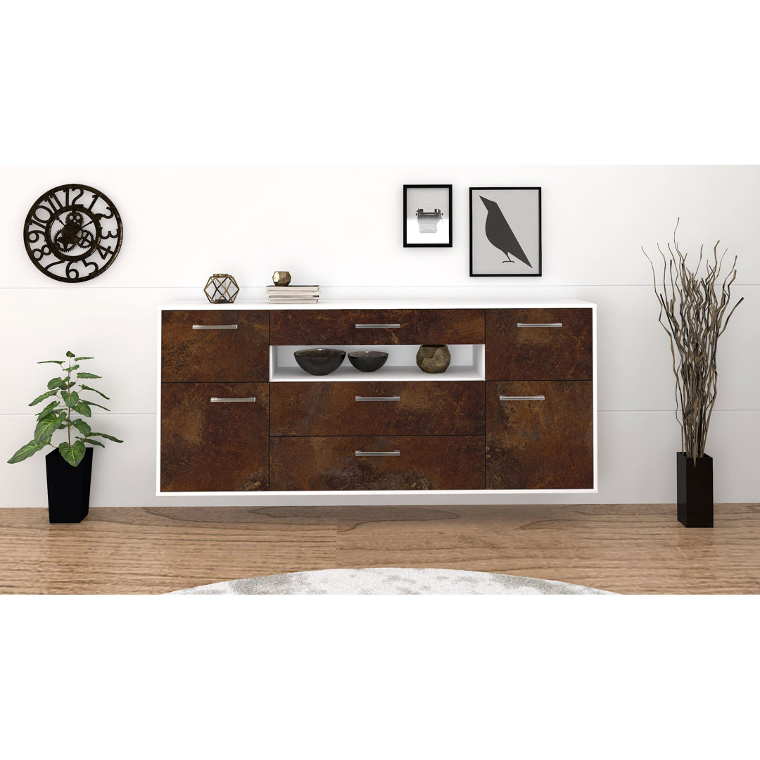 Das Sideboard Barri hat Metallgriffe und die Maße 180 cm x 79 cm x 35 cm.