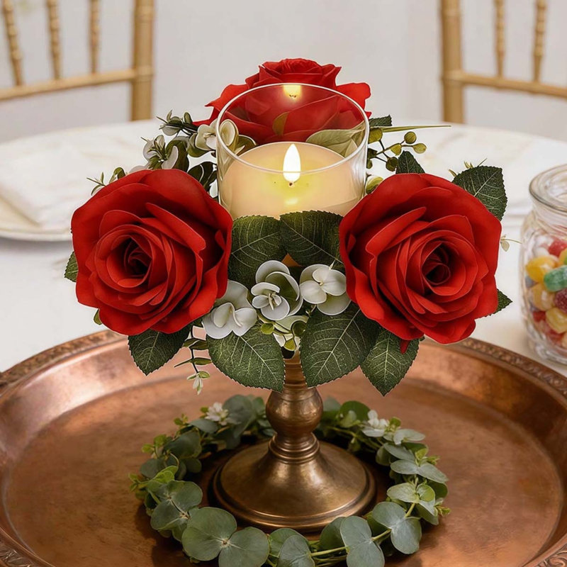 Anneaux de bougie avec ensembles de bougies sans flamme - 4 pièces de fleurs artificielles Eucalyptus, centre de table, piliers de bougeoir, couronnes pour décoration de fête de mariage (2 ensembles)