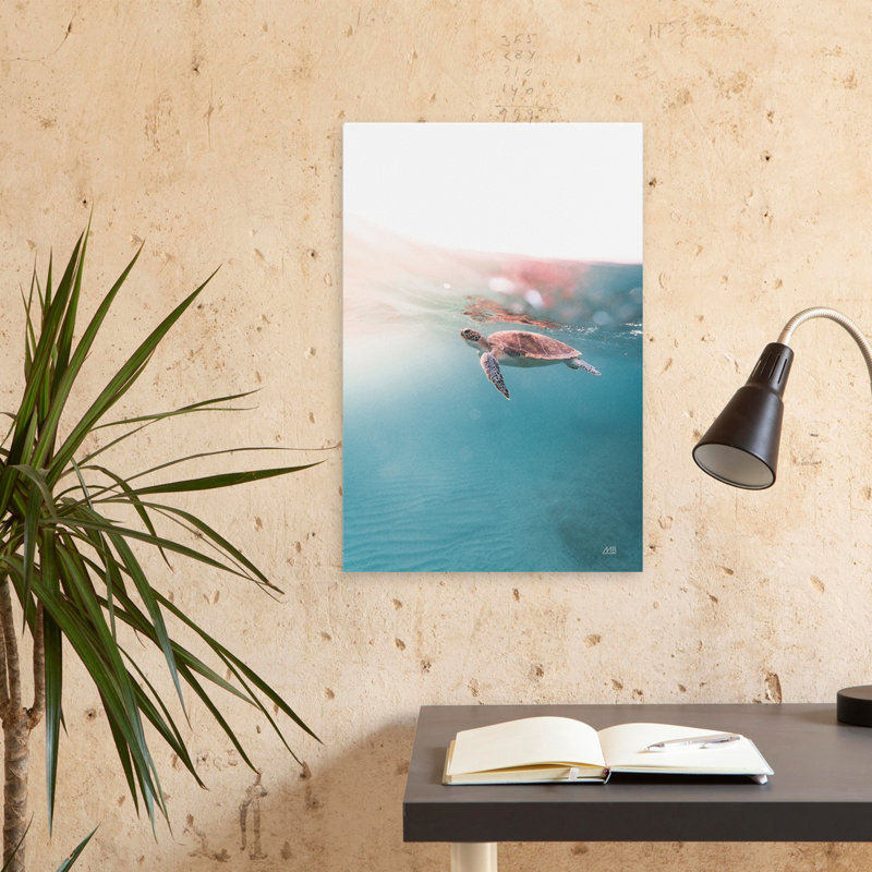 Contemporain et flottant sur la plage, H 24 po x l 16 po