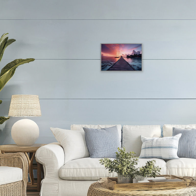 Island Sunset Over Docks, estampe numérique, design par LSR Creative Studio, Estampe numérique Farmhouse, H 12 po x l 18 po
