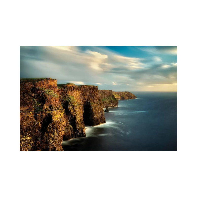 Moher Cliff par Dennis Frates - Estampe numérique sur toile tendue avec châssis, H 26 po x l 40 po x 1,5 po
