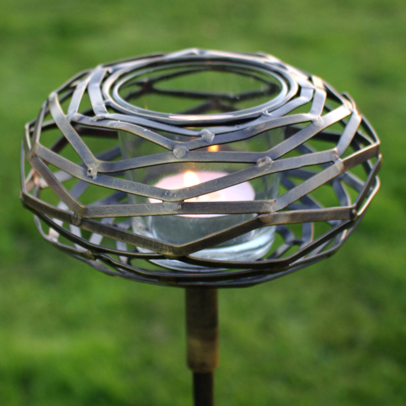Liana Weather Resistant Metal Decoration