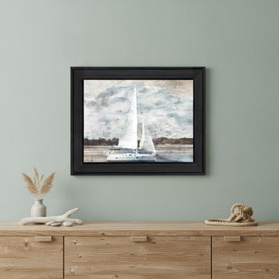 Voilier sur l'eau, reproduction d'art encadrée noire